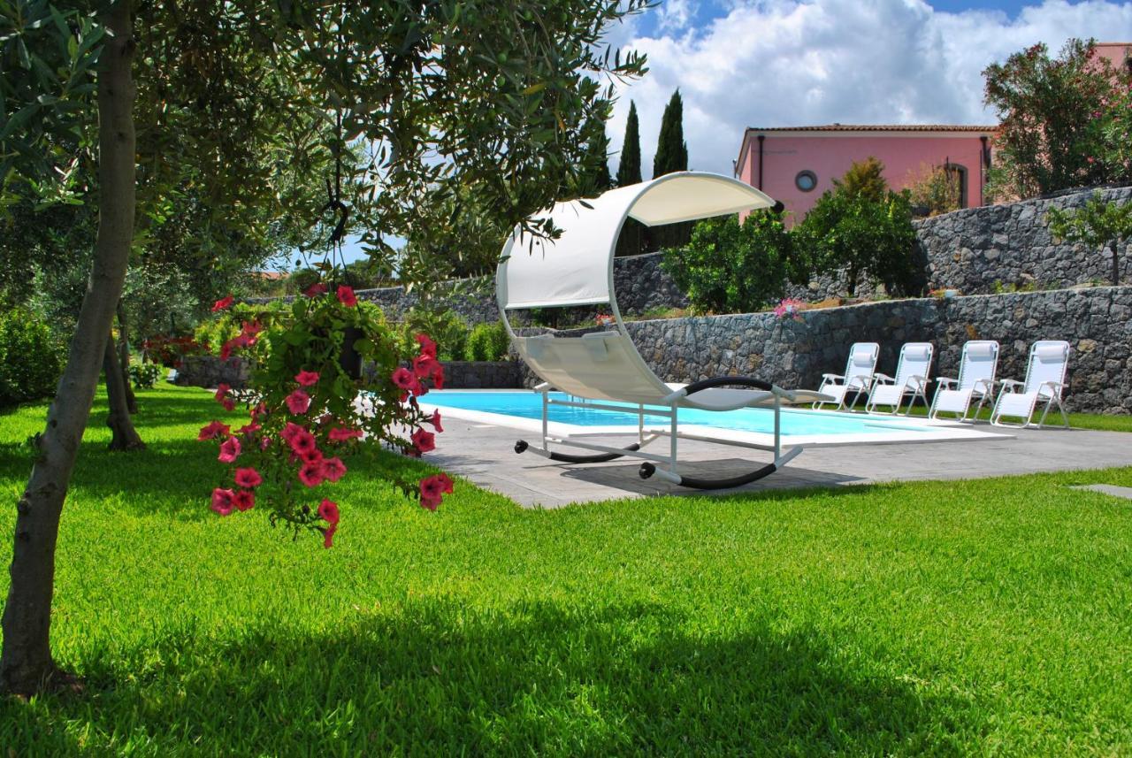 Villa Dedalisa By Holidayngo Acireale Bagian luar foto